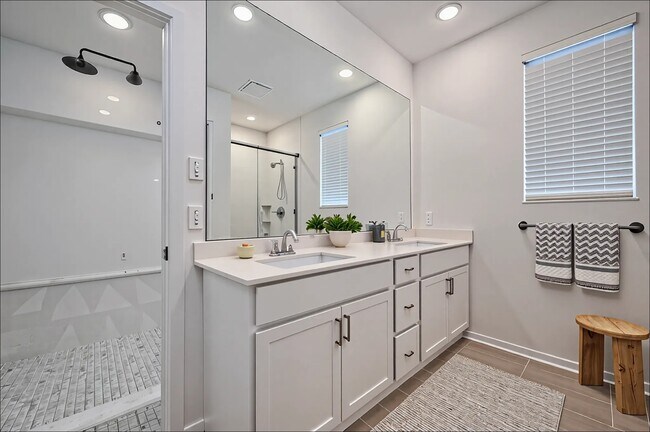 Building Photo - 6307 Serenity View Ln