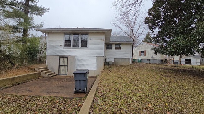 Building Photo - Charming 3-Bedroom Home Coming Soon in Sai...