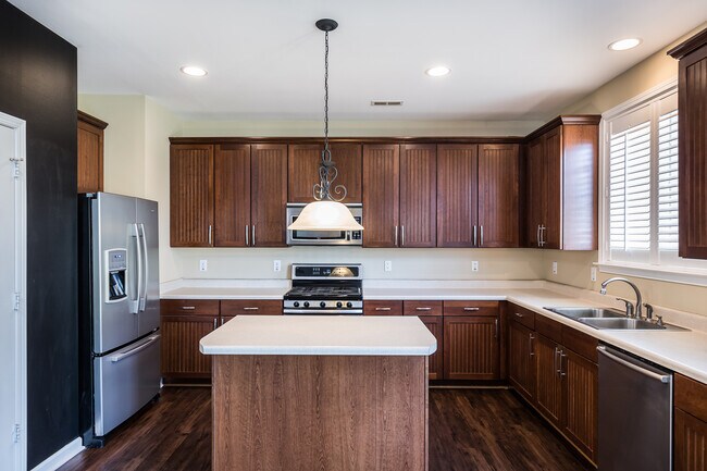 Building Photo - 117 Woodtrellis Ct
