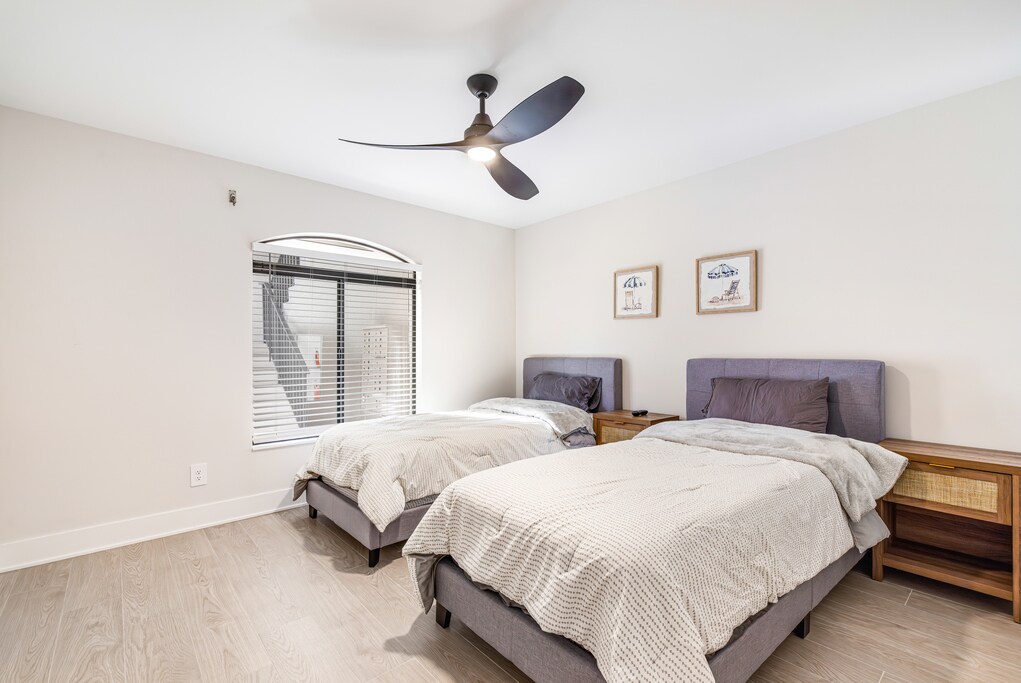Building Photo - 16440 Kelly Cove Dr