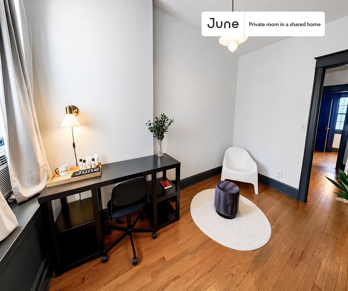 Building Photo - Room in Shared 5 bed/2 bath home