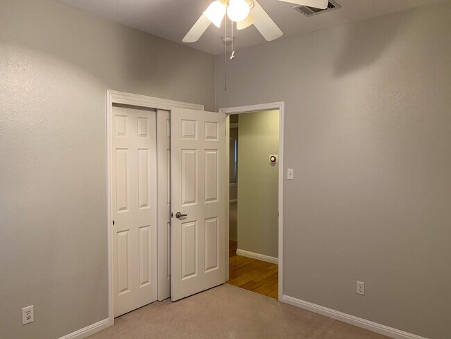 Building Photo - Great Cedar Park Home - Come See TODAY!