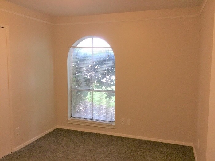 Building Photo - 117 Cooper St