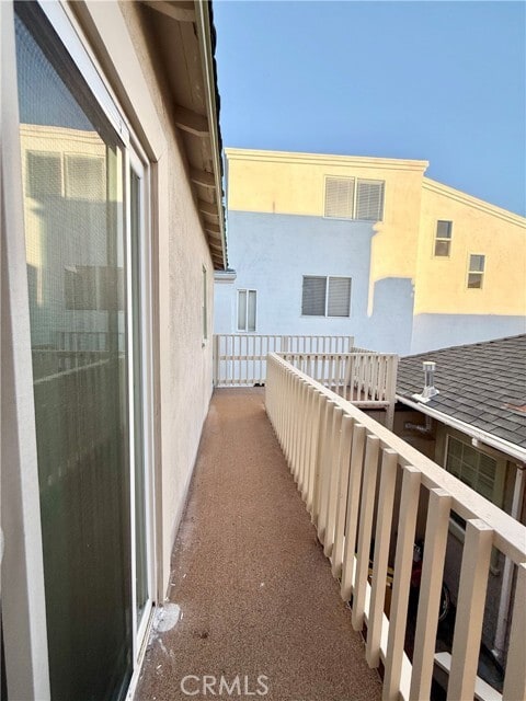 Building Photo - 24 10th Ct