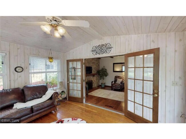 Building Photo - 10301 Boundary Creek Terrace