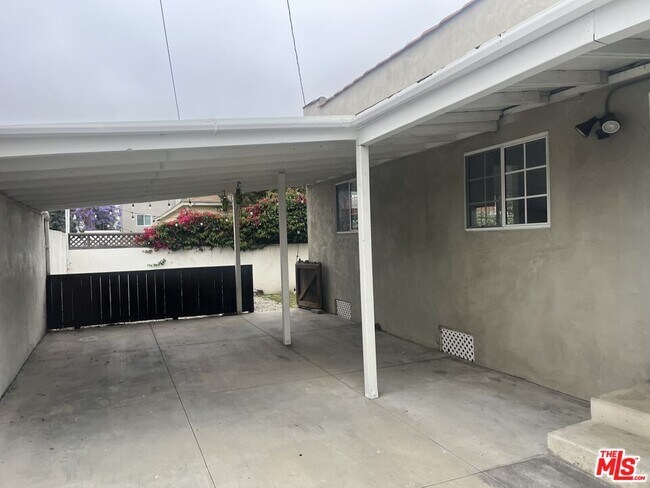 Building Photo - 849 San Miguel Ave