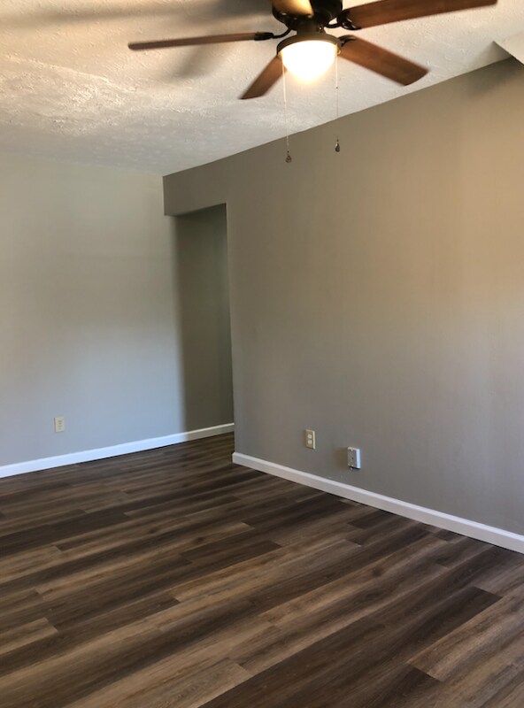 Building Photo - 2232 St James Ave