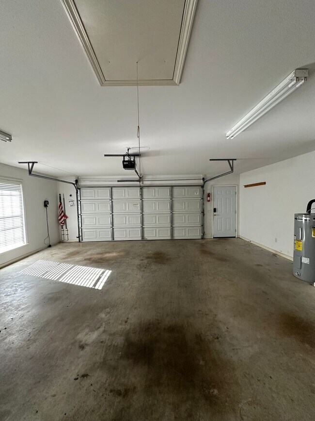 Building Photo - Enterprise Country Club!  Short Term Renta...