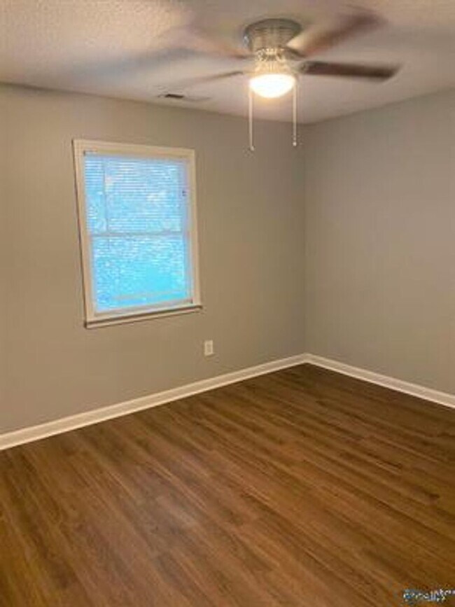 Building Photo - 1503 Halston Circle