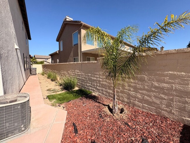 Building Photo - EASTVALE GREAT NEIGHBORHOOD- 4+2.5 EXECUTIVE HOME, QUIET NEIGHBORHOOD - AVAILABLE NOW!!! ONLY 2 C...