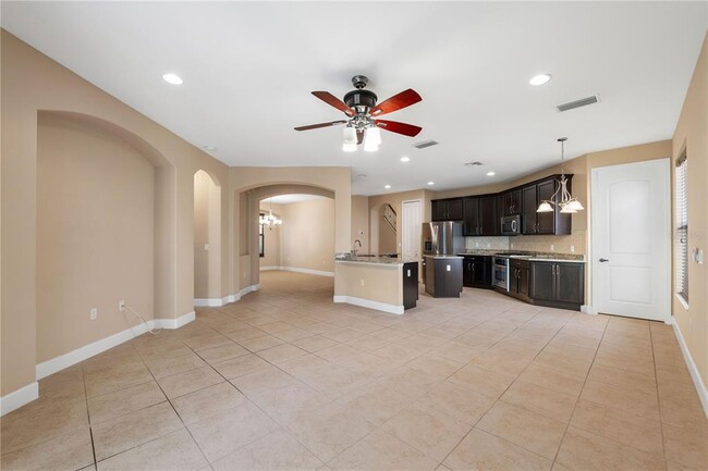 Building Photo - 20329 Heritage Point Dr