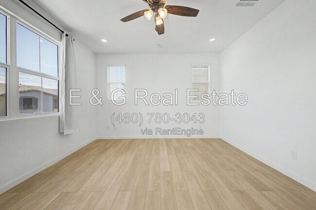 Building Photo - 2771 S Chippewa Dr