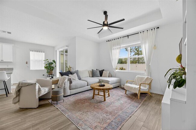 Building Photo - 30439 Caravelle Ln