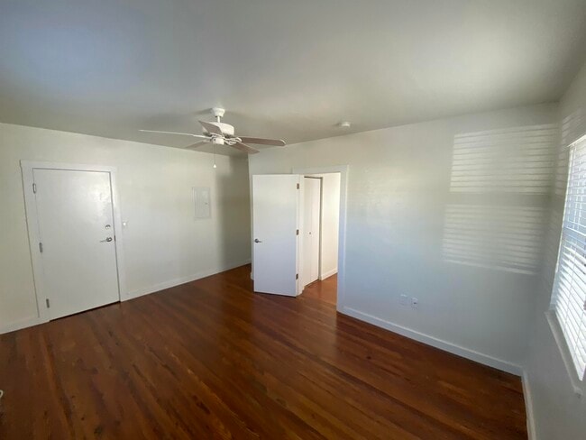 Building Photo - 715 2nd Ave S