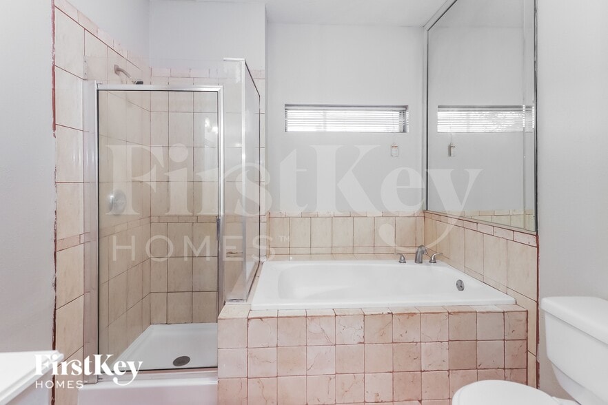 Building Photo - 1443 Autumn Dawn Ct