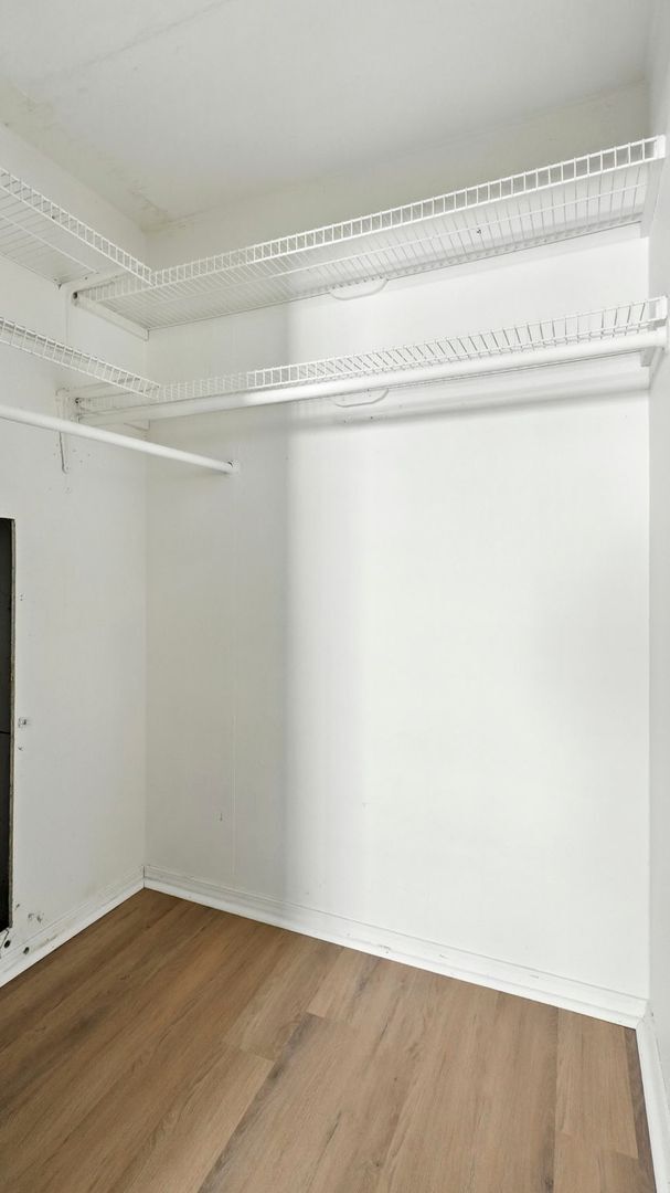 Building Photo - New 3 bedroom listing!