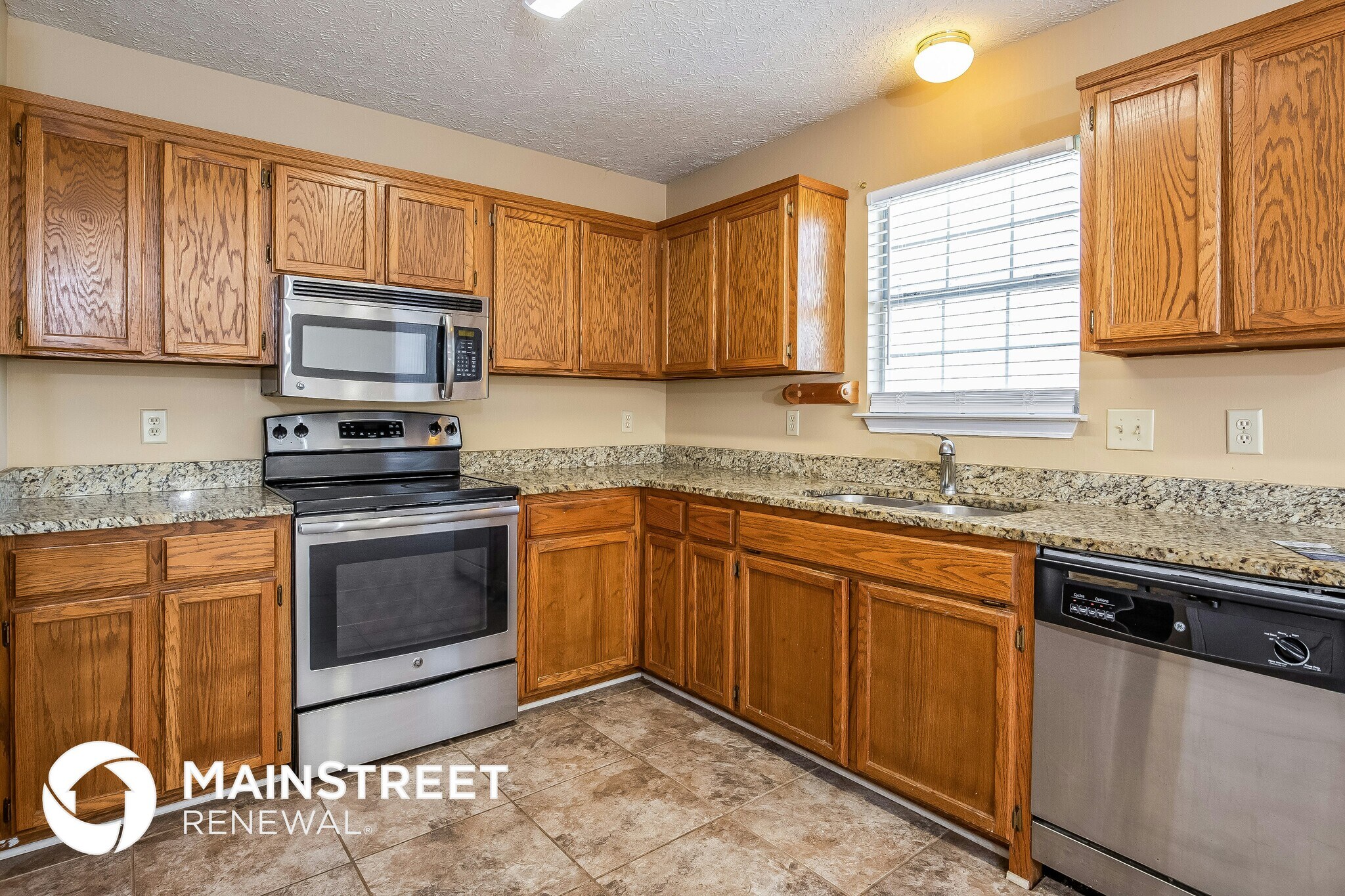 Building Photo - 400 Brannon Hill Ct