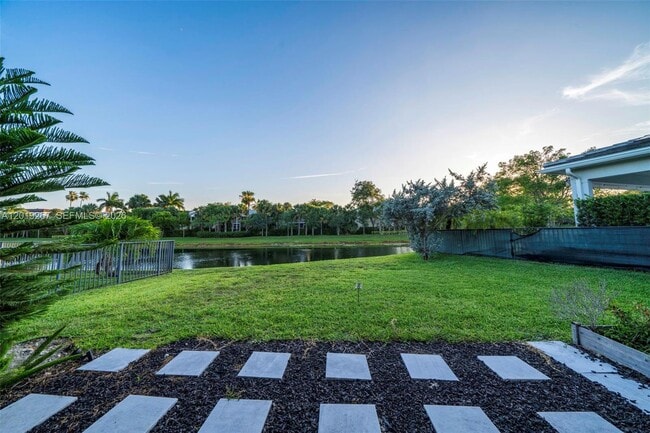 Building Photo - 4305 Marina Way