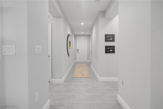 Building Photo - 2560 Seychelles Dr