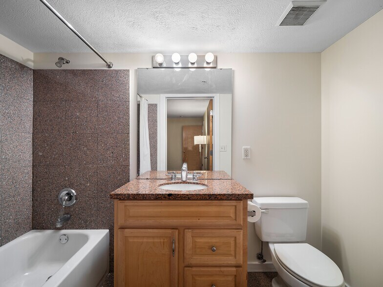 Primary Bath - 2222 Detroit Ave