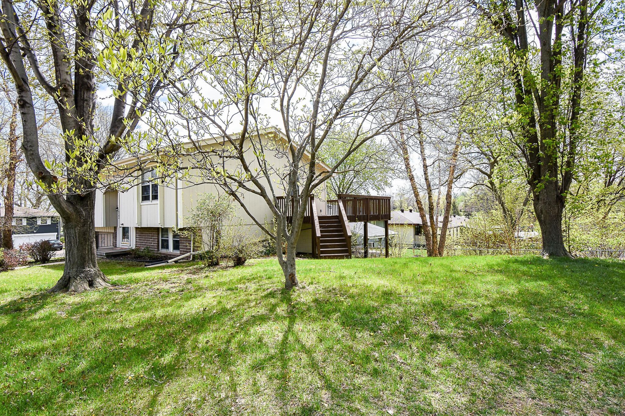 Building Photo - 10205 T Cir