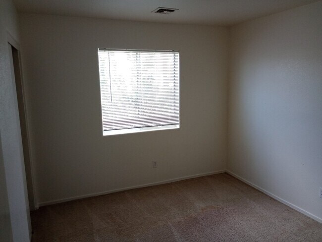 Building Photo - S Durango Rd