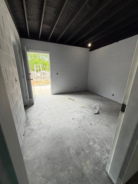 Building Photo - 218 Wright Ave