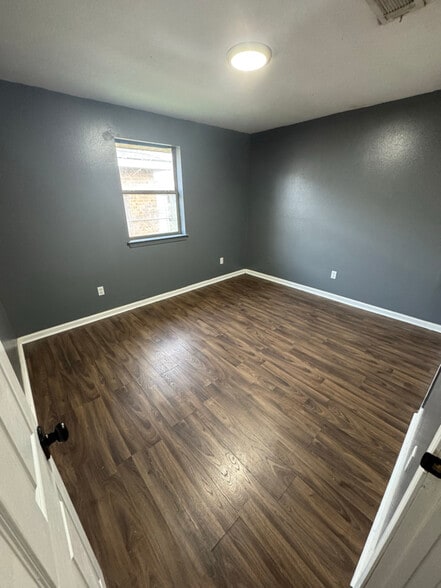 Building Photo - 4017 Jupiter Dr