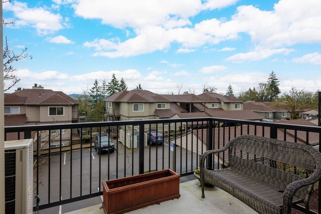 Building Photo - 6301 White Tail Dr