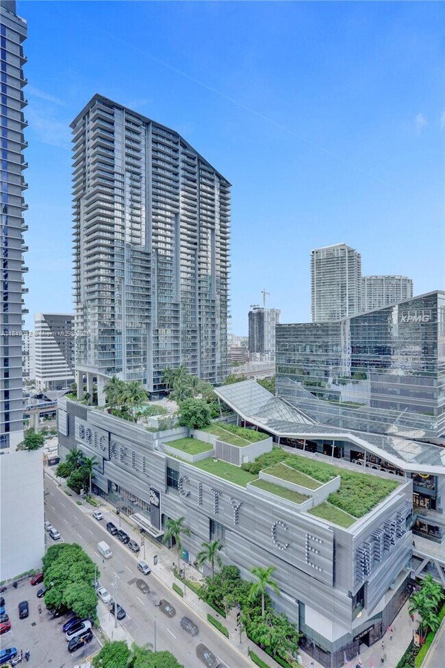 Building Photo - 801 S Miami Ave