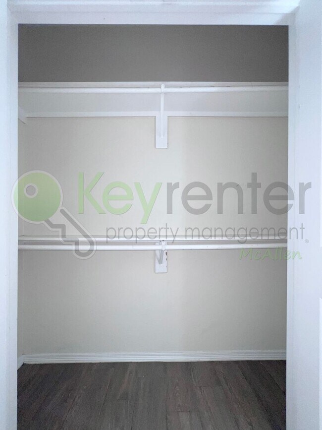 Building Photo - 3B/2B Gated Community, Pet friendly- Edinburg TX