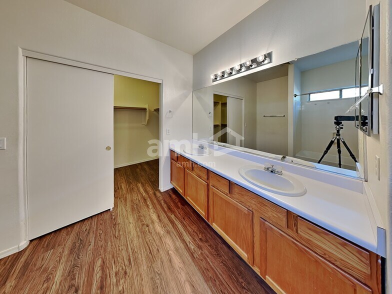 Building Photo - 20919 E Via del Palo Via