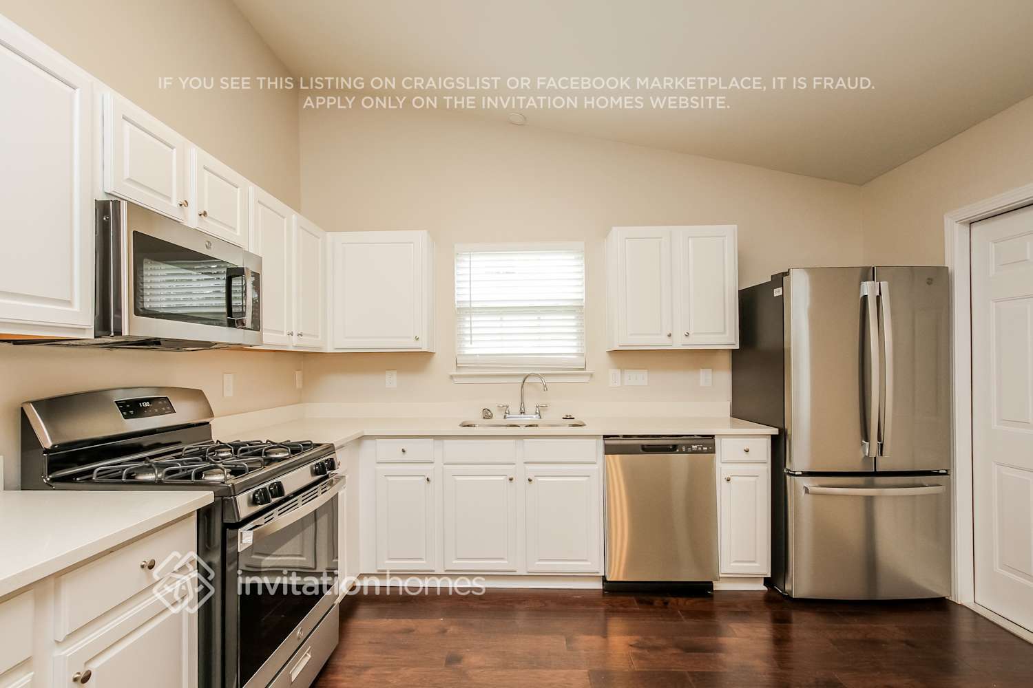 Building Photo - 2524 Captains Watch Rd NE