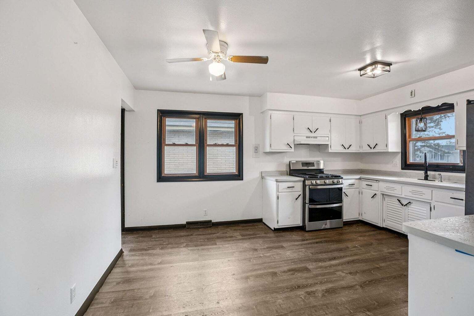 Building Photo - 8610 W Potomac Ave