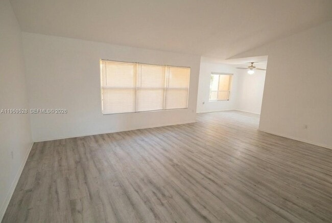 Building Photo - 2420 NW 33rd St