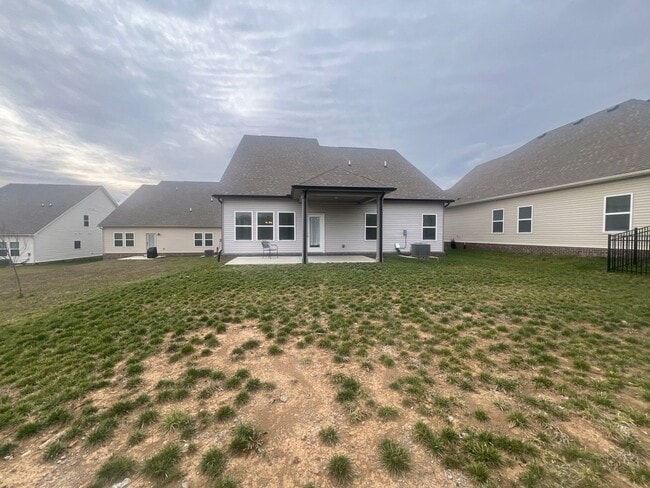 Building Photo - 312 Traywick Pl