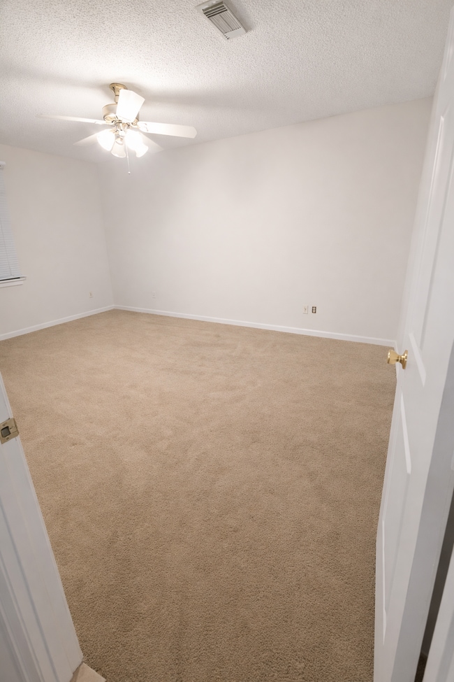 Building Photo - 15521 Aldine Westfield Rd