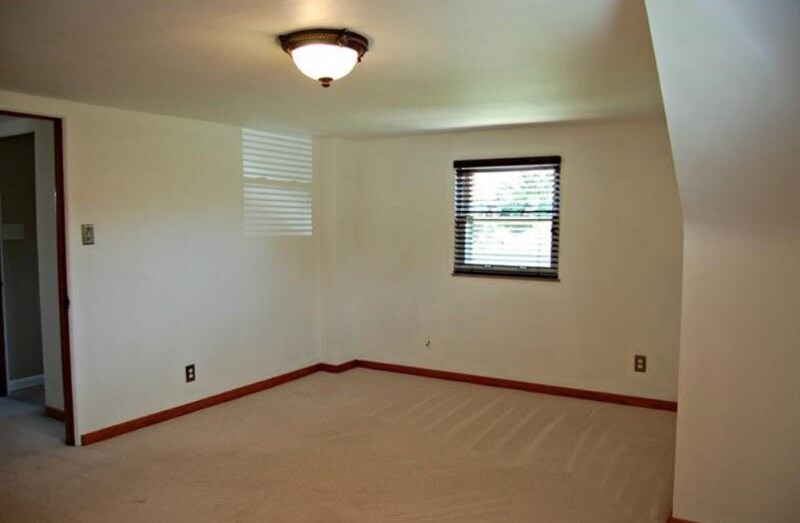 Building Photo - 151 Dicio St