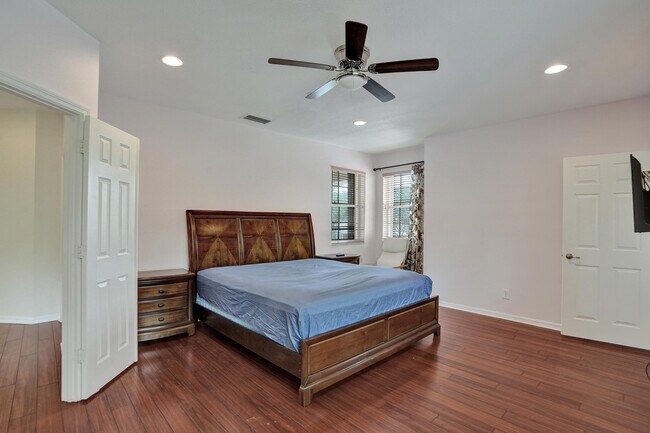 Building Photo - 5897 NW 120th Terrace