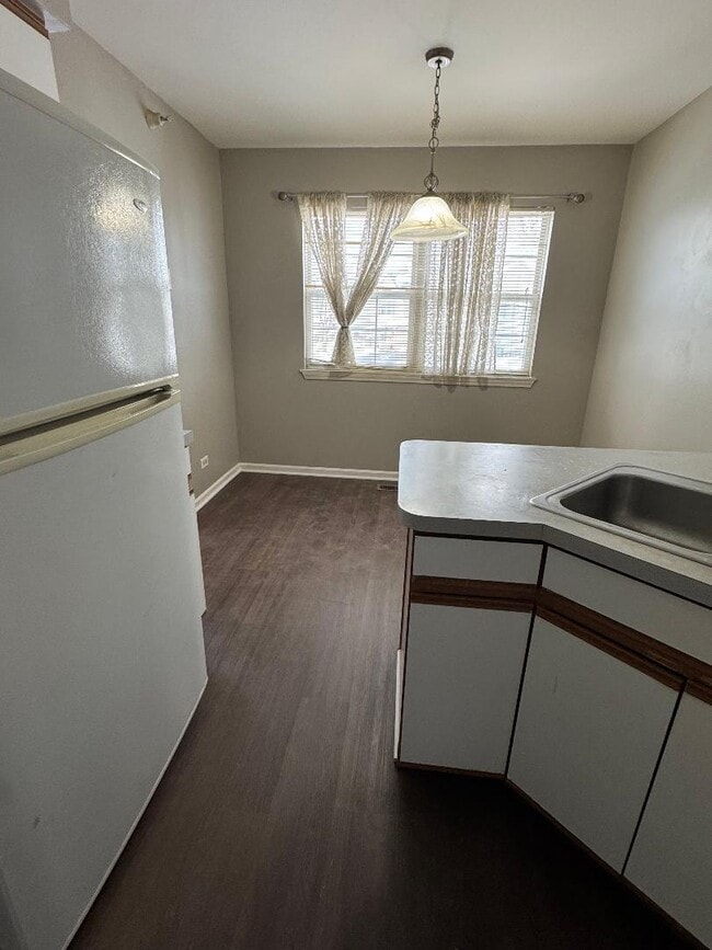 Building Photo - 1349 Orleans Dr