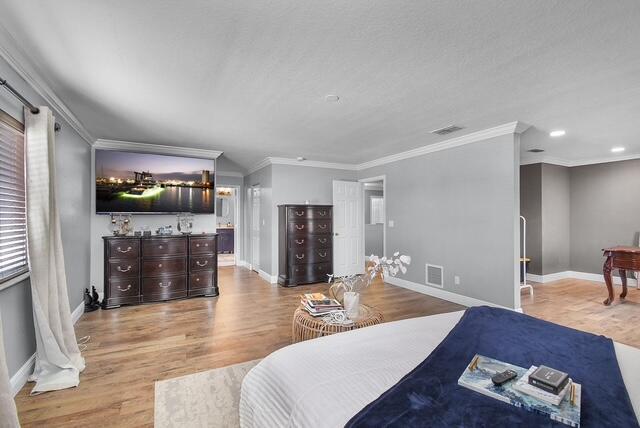 Building Photo - 2883 SW Cape Breton Dr