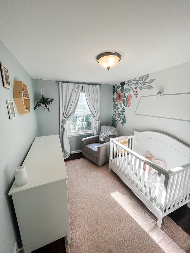 Level 3 bedroom - 901A S Scott St