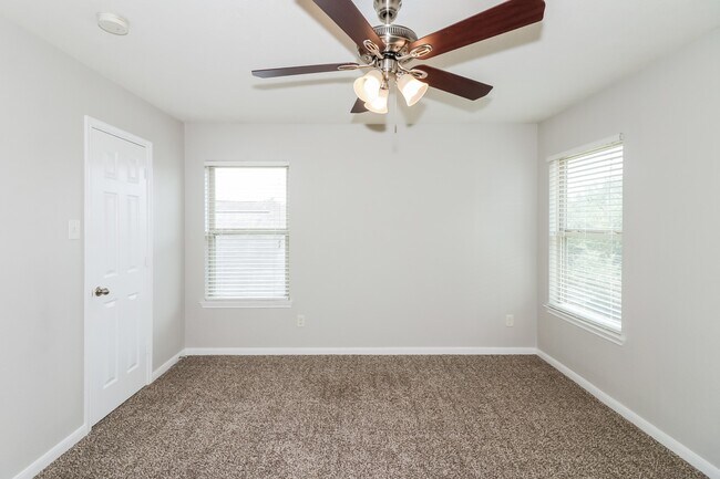 Building Photo - 15315 Harris Canyon Ln