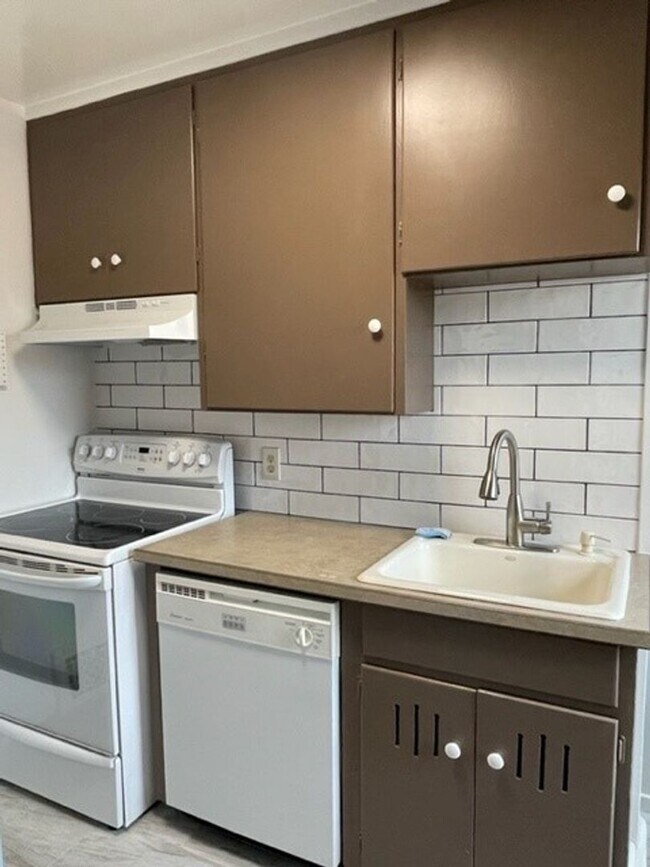 Building Photo - 2 Bed 1 Bath Home in the Heart of Richland