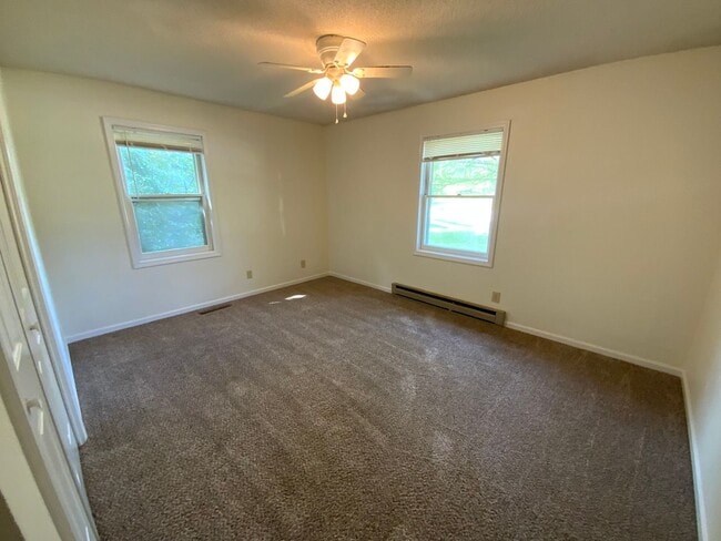 Building Photo - 207-207 Briarcrest Ct