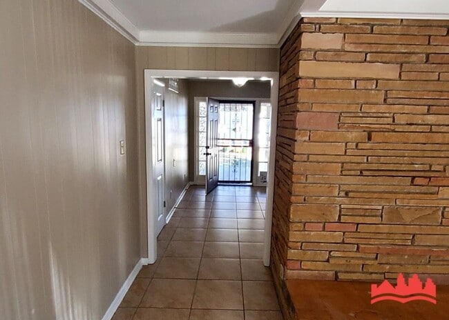 Building Photo - 1251 Singing Trees Dr