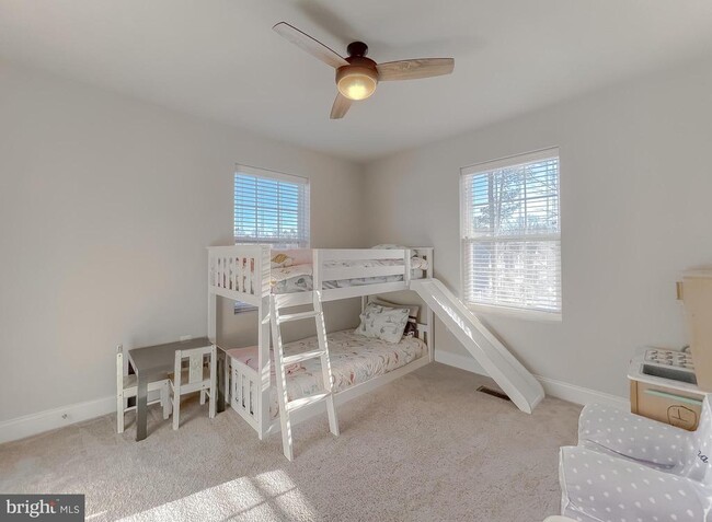 Building Photo - 23856 Myrtle Glen Way