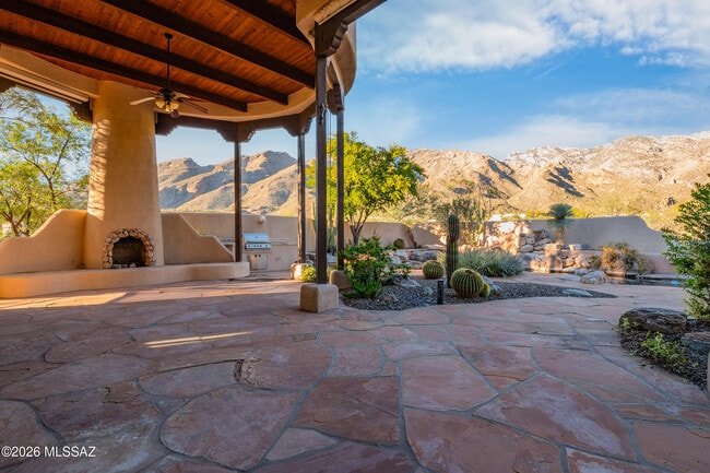 Building Photo - 6570 N Placita De Tia Ro