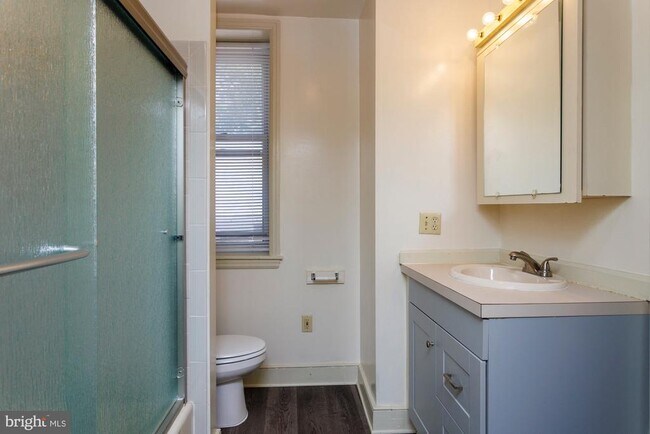 Building Photo - 2331 N 58th St