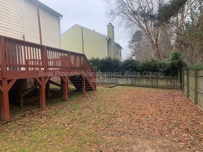 Building Photo - 400 Brierridge Dr